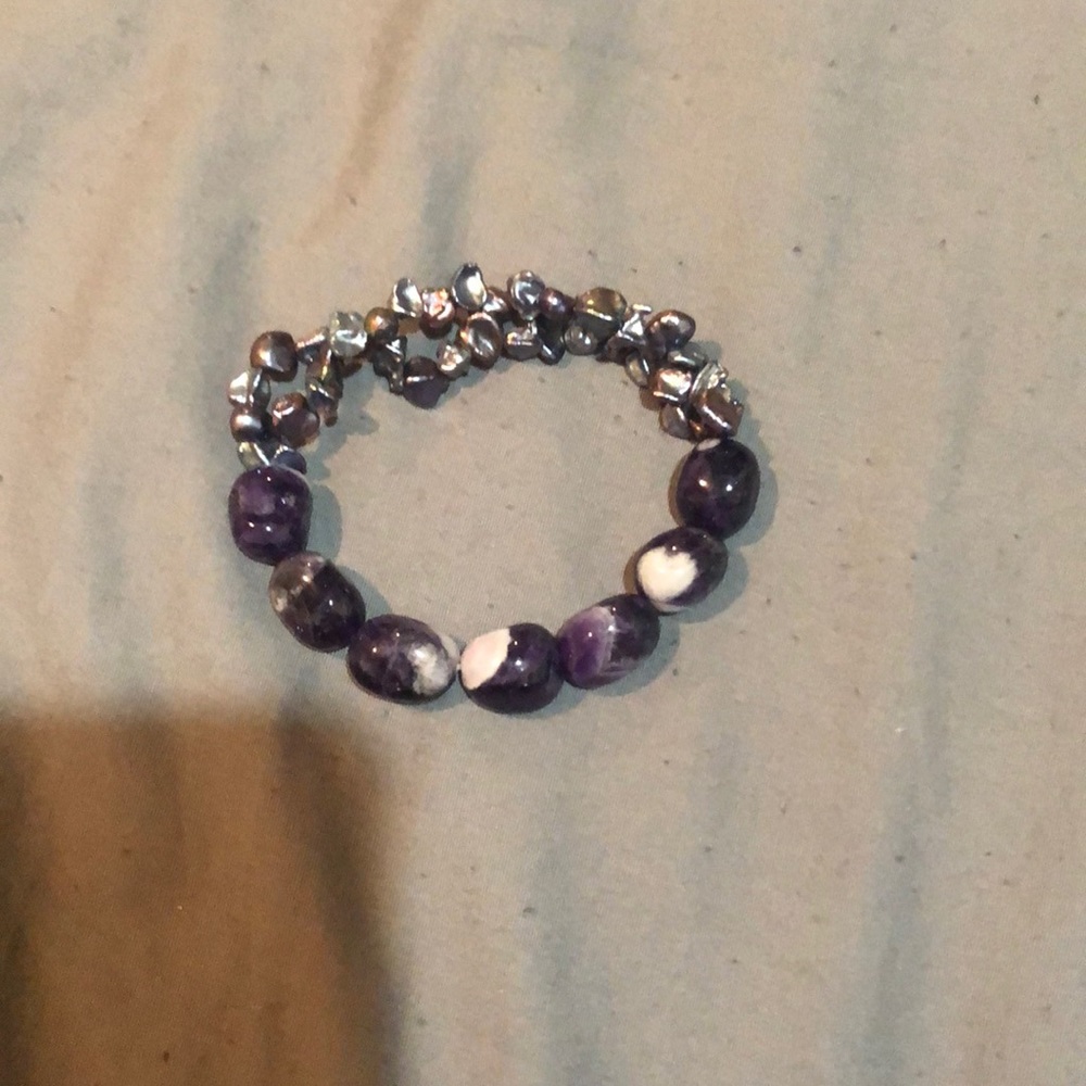 Stretchy bracelet